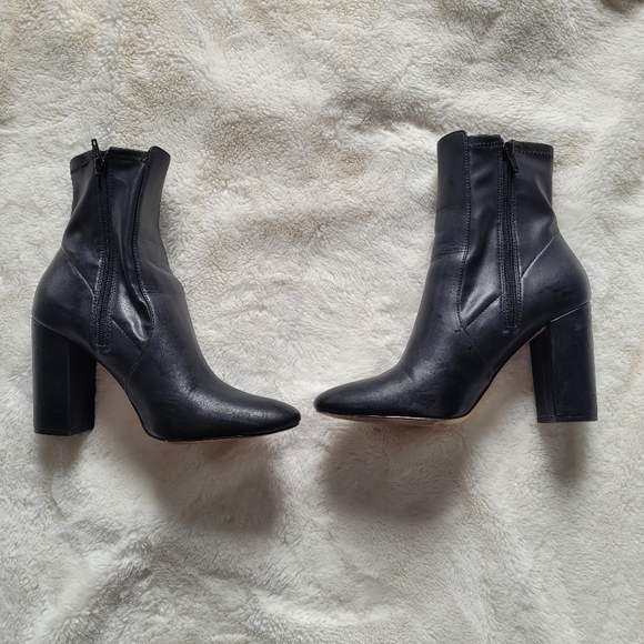 Womens boots - Picture 4 of 5